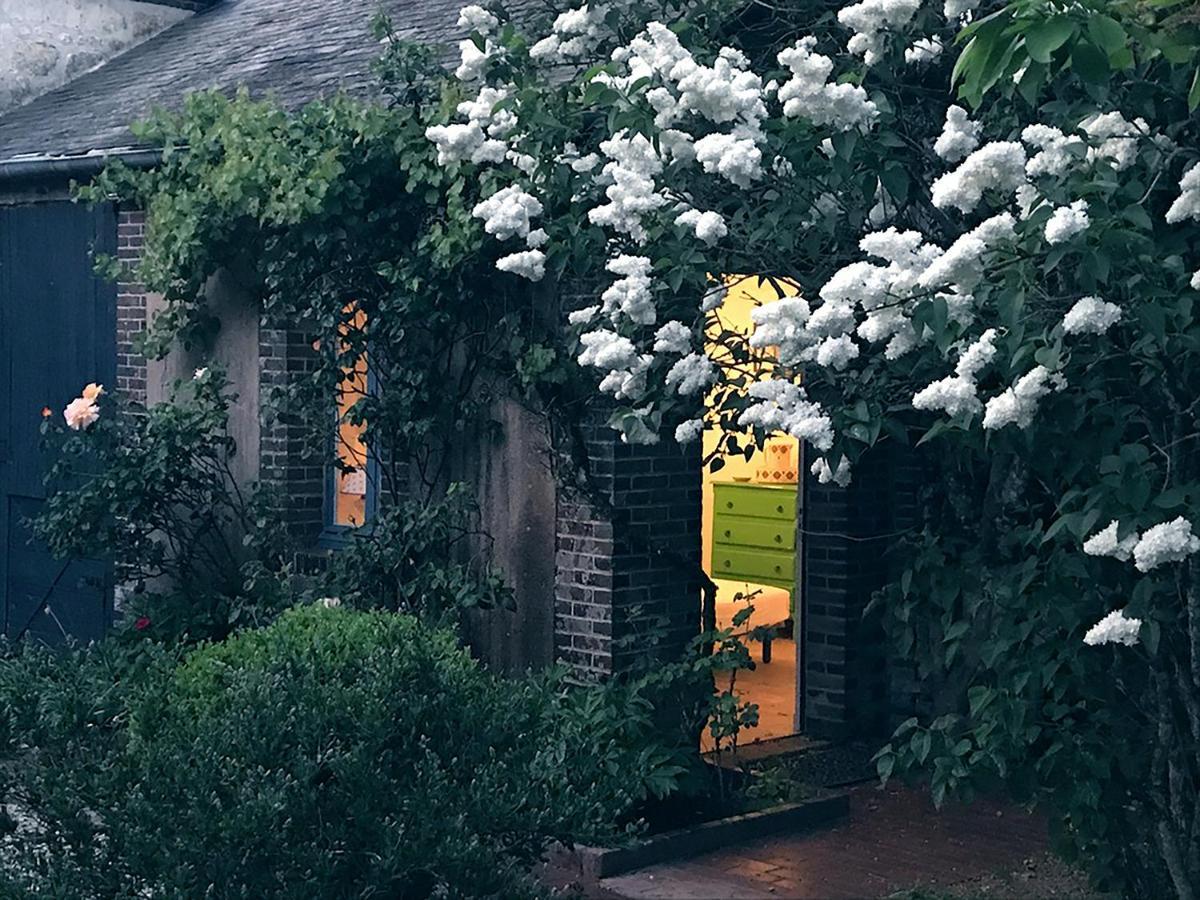 Le Clos Des Artistes - Chambres D'Hotes Turny Exterior photo